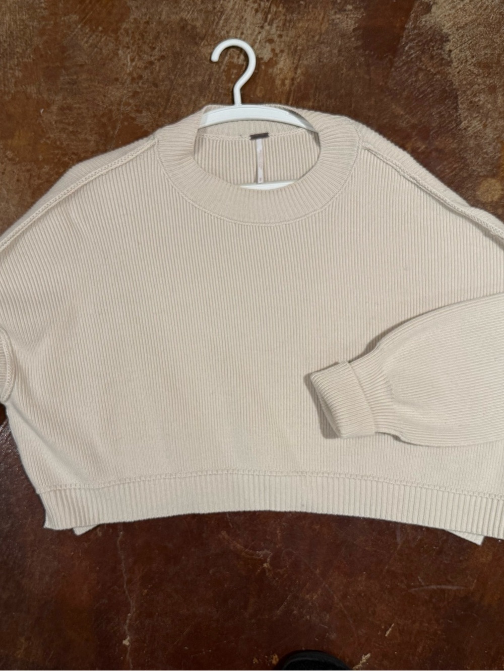 Free People cream cropped sweater